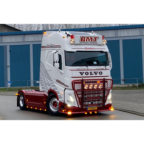 WSI WSI Volvo FH5 Globetrotter XL 4x2 BOY MAGIELSE TRANSPORT WSI WSI Volvo FH5 Globetrotter XL 4x2 BOY MAGIELSE TRANSPORT