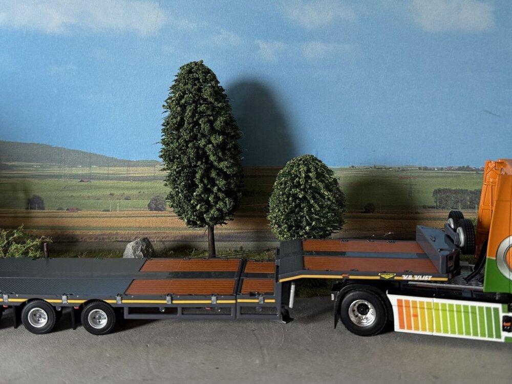 WSI WSI Volvo FH5 Globetrotter electric 4x2 with 3-axle semi lowloader VAN DER VLIST