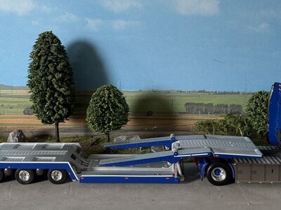 WSI WSI Scania S Highline 4x2 with 3-axle Truck transporter JB BILBÄRNING