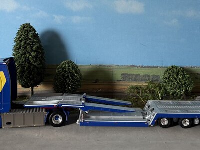 WSI WSI Scania S Highline 4x2 with 3-axle Truck transporter JB BILBÄRNING