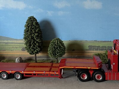 WSI WSI Volvo FH5 Globetrotter 6x2 met 3-assige twin steer semi dieplader KLAAS KUIPER TRANSPORT