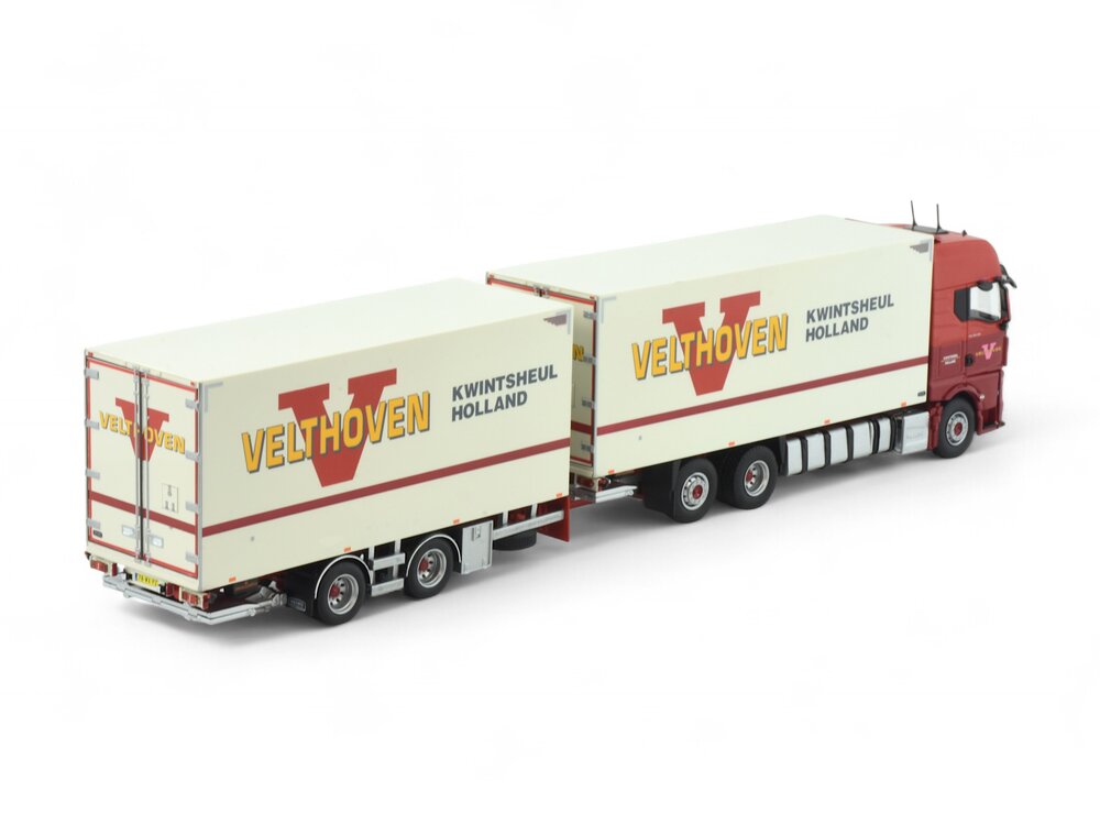 Tekno Tekno MAN TGX GX  Rigid truck with 2-axle reefer trailer VELTHOVEN