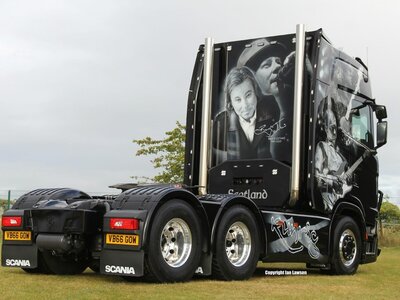 Tekno Tekno Scania NGS Highline 6x2 GOW TRANSPORT "RUNRIG"