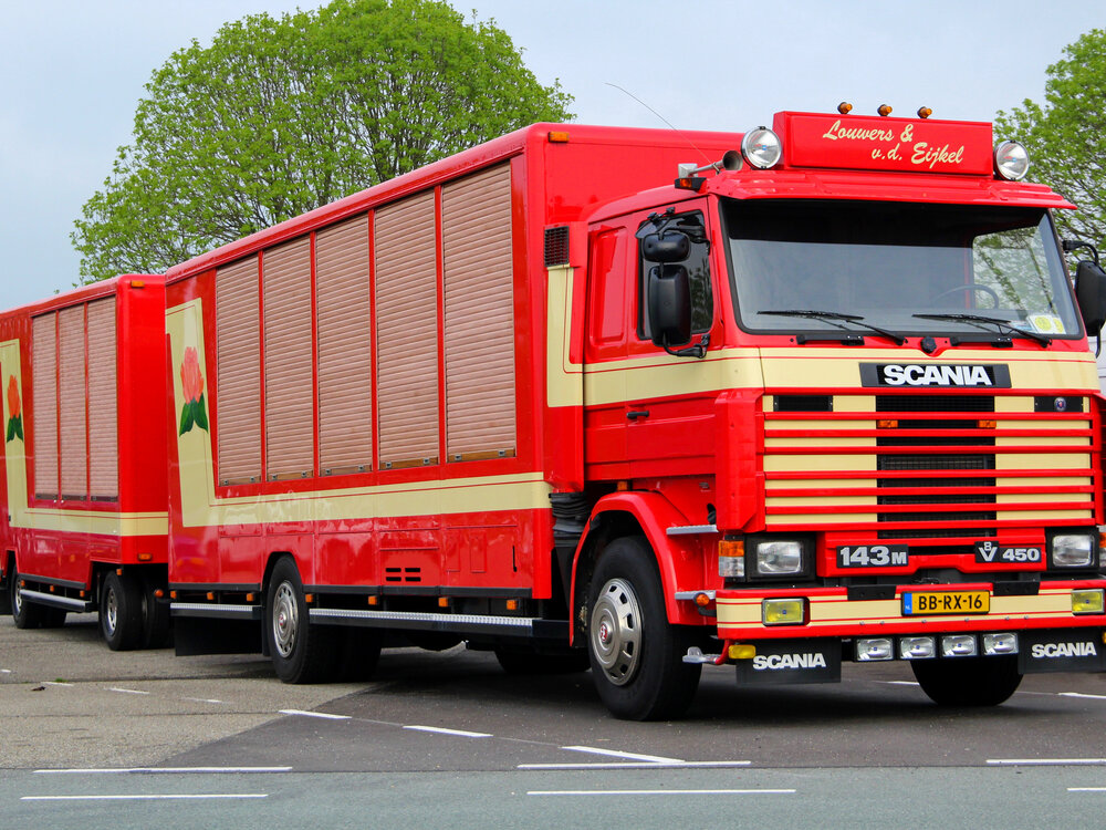 Tekno Tekno Scania 143M-450 4x2 lijnrijders auto met speciaal ontwikkelde (resin) bakken FLEURS VAN DEN EIJKEL