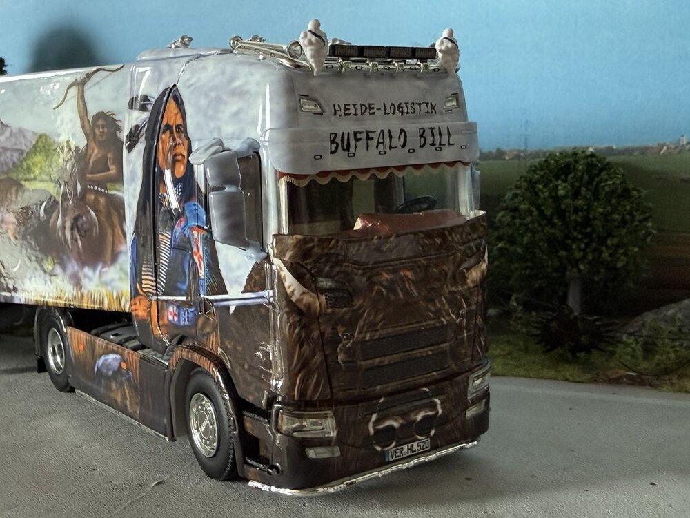 WSI WSI Scania S Highline 4x2 met 3-assige koeloplegger HEIDE LOGISTIK