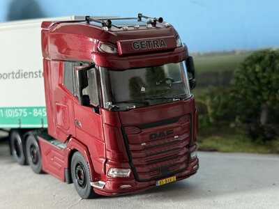 Cavallino Cavallino DAF XG+  with 3-axle curtainside trailer GETRA TRANSPORT