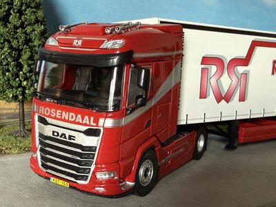 Cavallino Cavallino DAF XG met 3-as schuifzeilen oplegger ROSENDAAL TRANSPORT BEEK