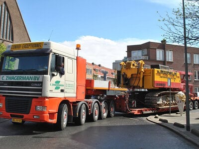 WSI WSI GINAF ; DAF XF 95 Space Cab 10x4  with 5-axle lowloader C. ZWAGERMAN