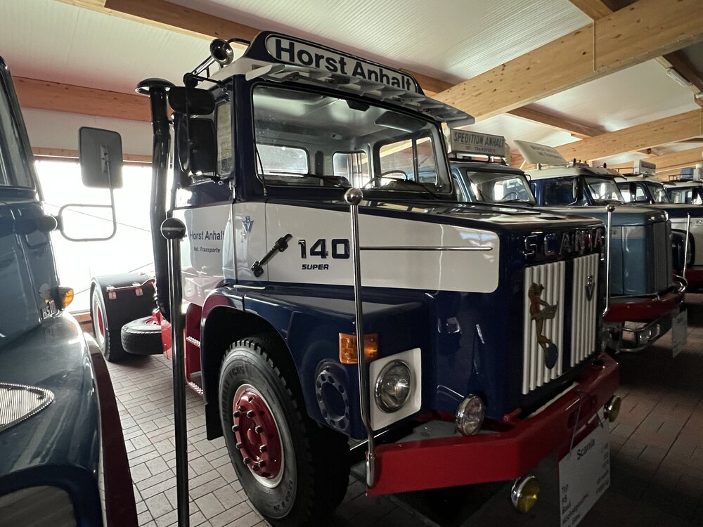 Tekno Tekno Scania 140 Torpedo with 2x Iso tankcontainer ANHALT