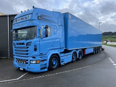 Tekno Tekno Scania R-serie Streamline Topline   with 3-axle reefer trailer VOWA ERINGER