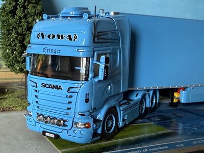 Tekno Tekno Scania R-serie Streamline Topline met 3-assige koeloplegger VOWA ERINGER
