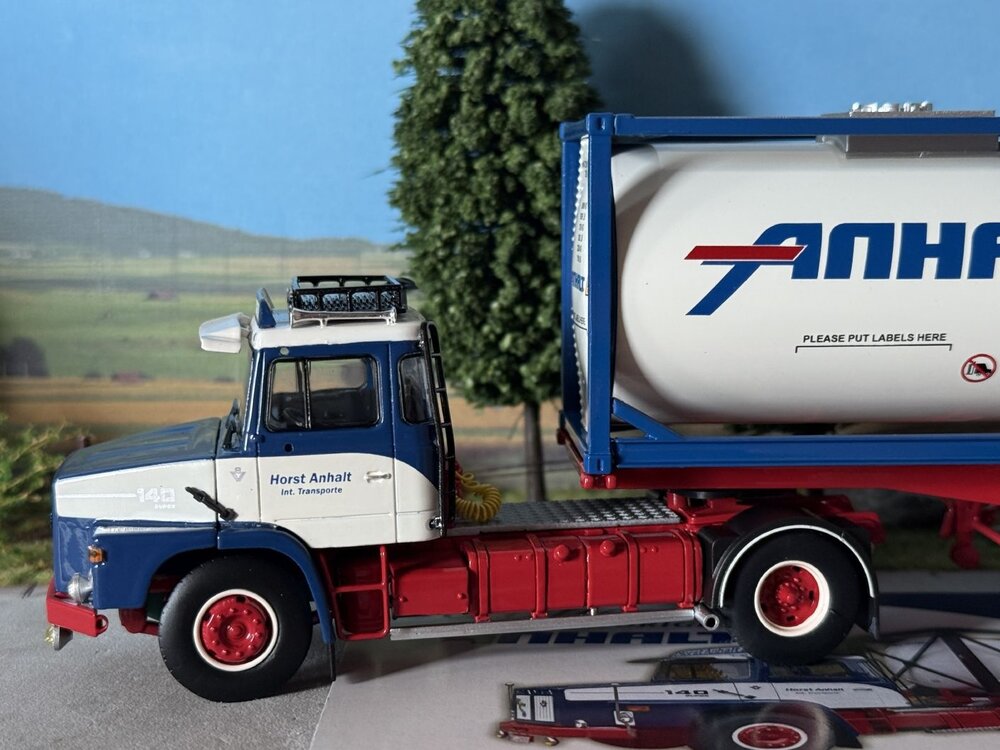 Tekno Tekno Scania 140 Torpedo with 2x Iso tankcontainer ANHALT