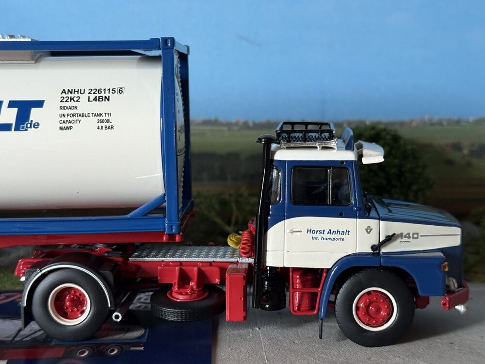 Tekno Tekno Scania 140 Torpedo with 2x Iso tankcontainer ANHALT