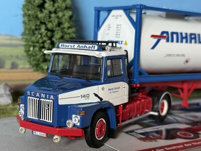 Tekno Tekno Scania 140 Torpedo dagcabine met 2x Iso tankcontainer ANHALT