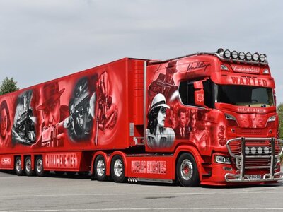 Tekno Tekno Scania Next Gen longline with 3-axle reefer trailer VANDENBULCKE STH