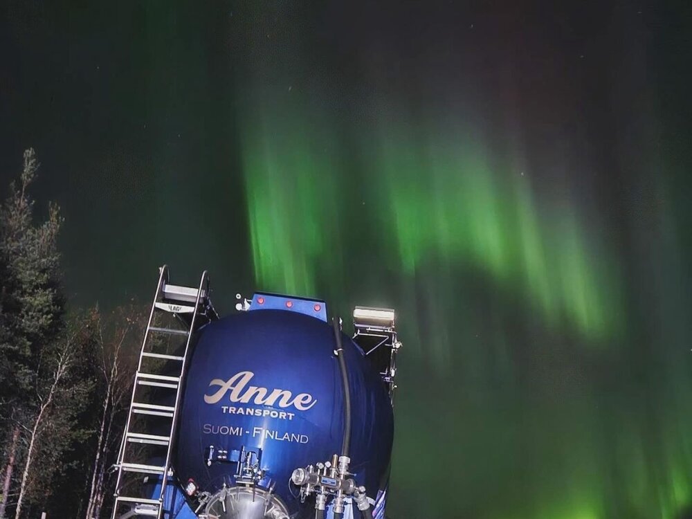 Tekno Tekno Scania Next Gen S-serie met 4-assige silo oplegger ANNE TRANSPORT