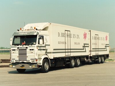 Tekno Tekno Scania 113M 6x2 motorwagen met 2-assige wipkar D. BRUSSEE EN ZN.
