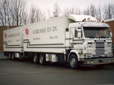 Tekno Tekno Scania 113M 6x2 riged truck with 2-axle trailer D. BRUSSEE EN ZN.