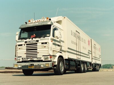 Tekno Tekno Scania 113M 6x2 riged truck with 2-axle trailer D. BRUSSEE EN ZN.