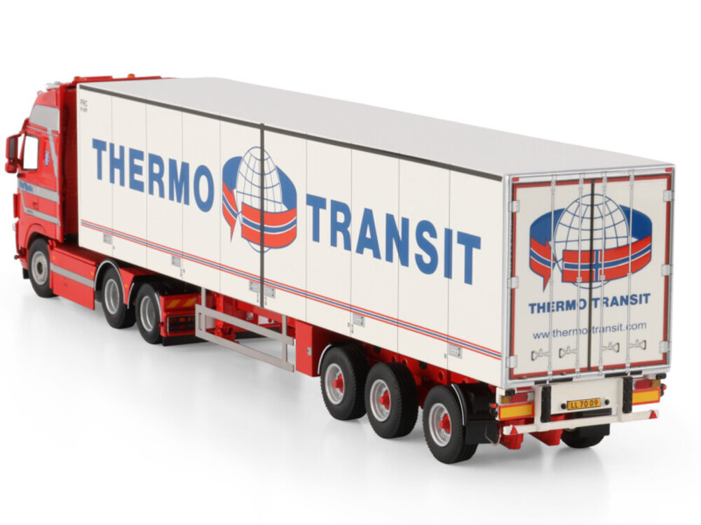 WSI WSI Volvo FH3 Globetrotter XL 6x2 met 3-assige koeloplegger JOHS HANSEN