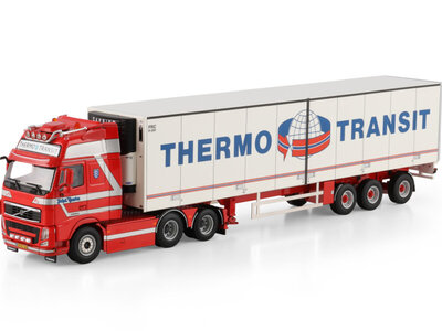 WSI WSI Volvo FH3 Globetrotter XL 6x2 met 3-assige koeloplegger JOHS HANSEN