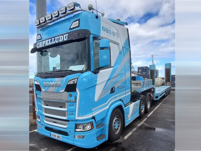 WSI WSI Scania S Highline 6x2 with 4-axle Semi low loader + ramps CEPELLUDO