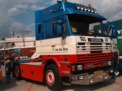 Tekno Tekno Scania 143-450 - Truckstar Legends PETER VAN DEN BERG