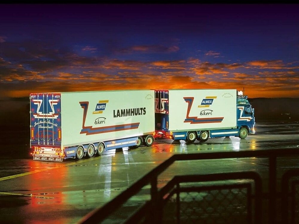 Tekno Tekno Volvo FH01 Globetrotter XL Swedish 24m combination JAN FASTH