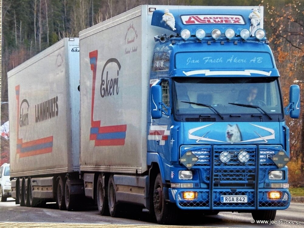 Tekno Tekno Volvo FH01 Globetrotter XL Swedish 24m combination JAN FASTH
