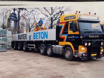 Tekno Tekno Volvo FH 6x2 with 3-axle bricktrailer GERBEN BUITER