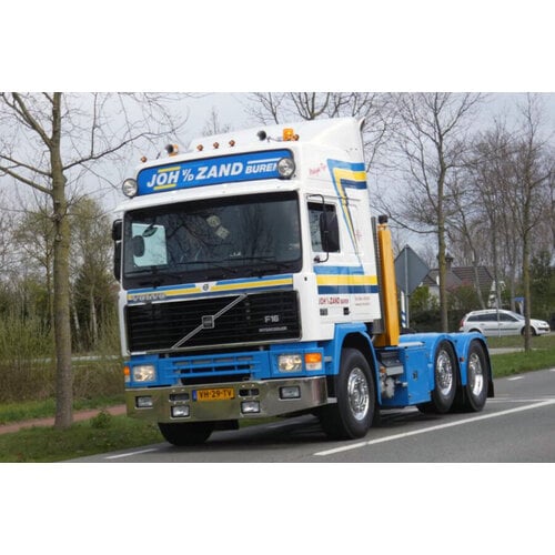 WSI WSI Volvo F16 Globetrotter 6x2 JOH V/D ZAND