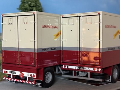 Tekno Tekno Volvo F89 rigid truck with 2-axle trailer VAN DAALEN