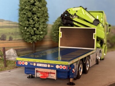 WSI WSI Scania R Highline riged flatbed truck 8x2 with fassi 1100 + jib NORDIC CRANE KYNNINGSRUD