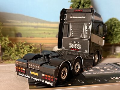 WSI WSI Iveco S-way as high 6x2 twin steer RTS TRANSPORT