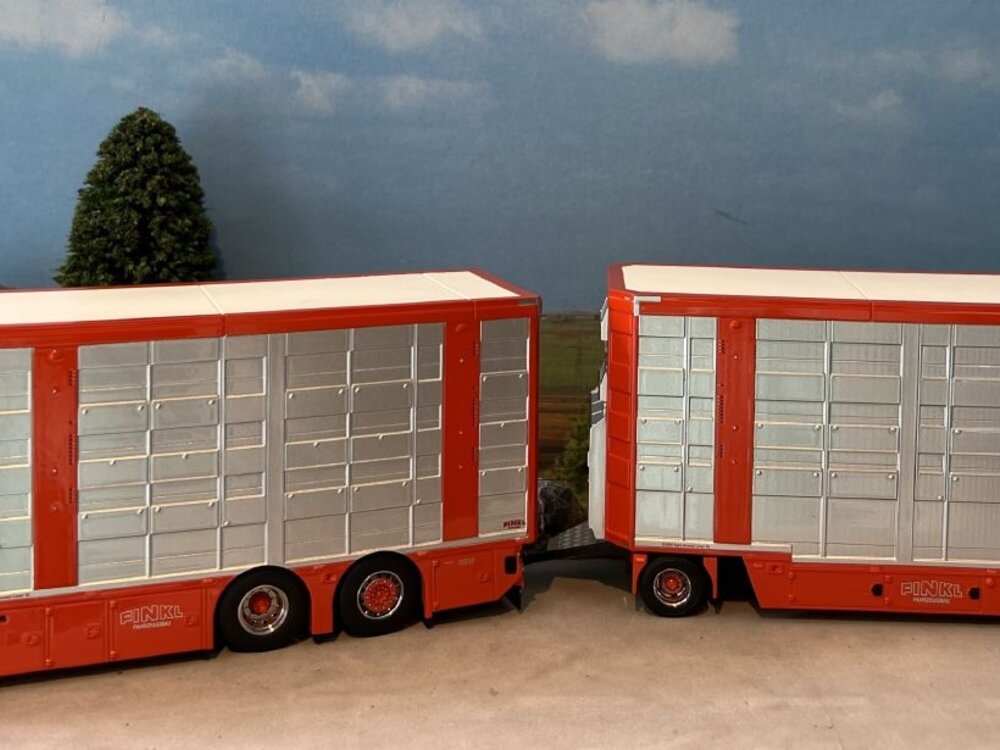 IMC IMC Scania S High roof boxed truck met veetrailer RINUS VAN BEERS