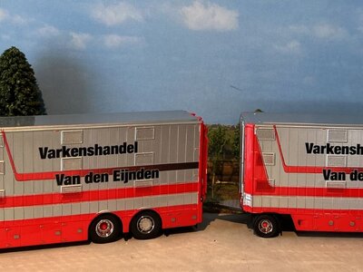 IMC IMC Scania S High roof boxed truck met veetrailer VAN DEN EIJNDEN