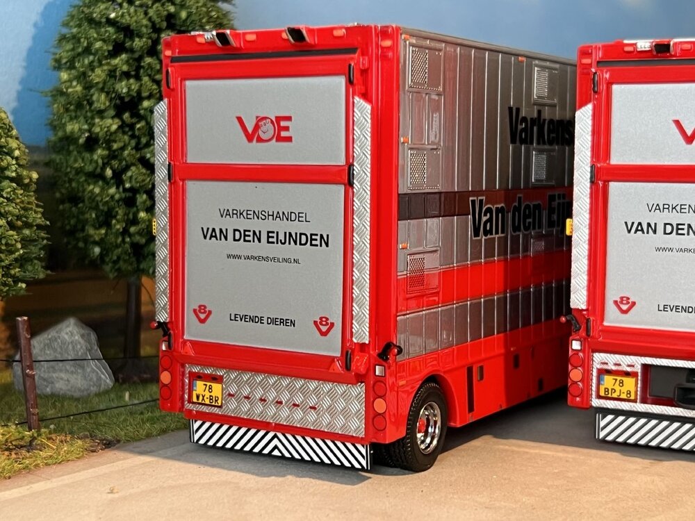 IMC IMC Scania S High roof boxed truck with livestock trailer VAN DEN EIJNDEN