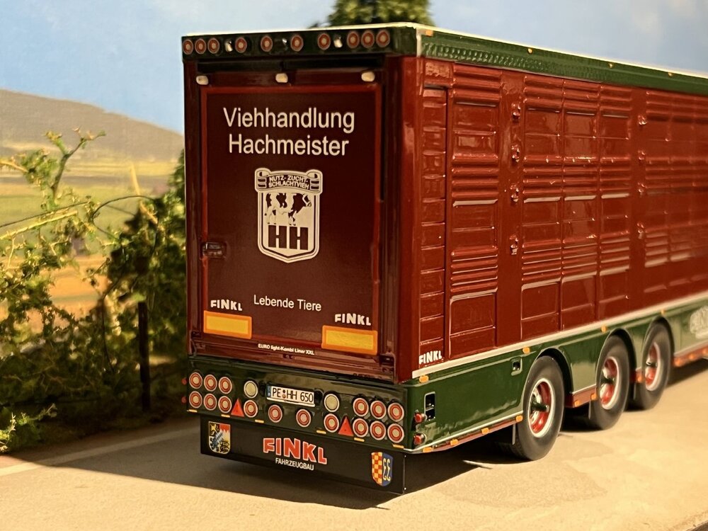 IMC IMC Scania S High roof 4x2 met veeoplegger HACHMEISTER