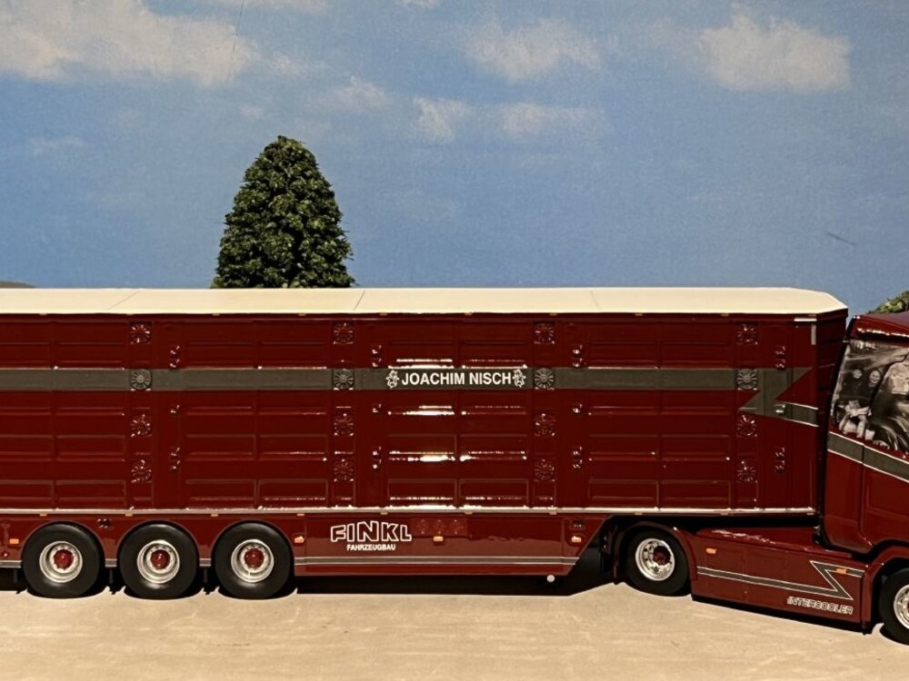 IMC IMC Scania S High roof 4x2 met veeoplegger JOACHIM NISCH