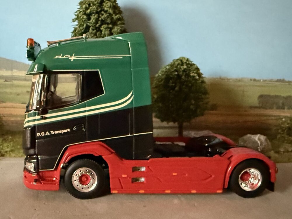 WSI WSI DAF XG 4x2 P.G.A. TRANSPORT