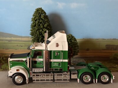 Drake collectibles Drake Kenworth T909 DOOLAN'S