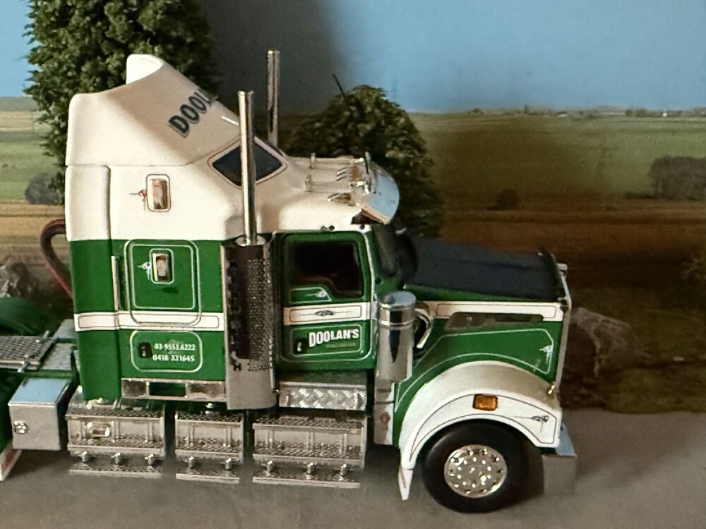Drake collectibles Drake Kenworth T909 DOOLAN'S