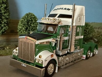 Drake collectibles Drake Kenworth T909 DOOLAN'S