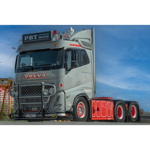 WSI WSI Volvo FH5 Sleeper Cab 6x2 PBT Belgium