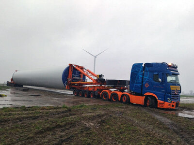 WSI WSI Mercedes-Benz Arocs MP5 Giga Space 8x4  with 7-axle wind mill trailer + 4-axle dolly NAVIGATOR TRANSPORT