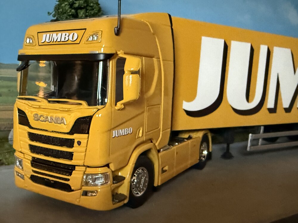 Tekno Tekno Scania Next Gen R-serie Highline with 3-axle Reefer Trailer JUMBO