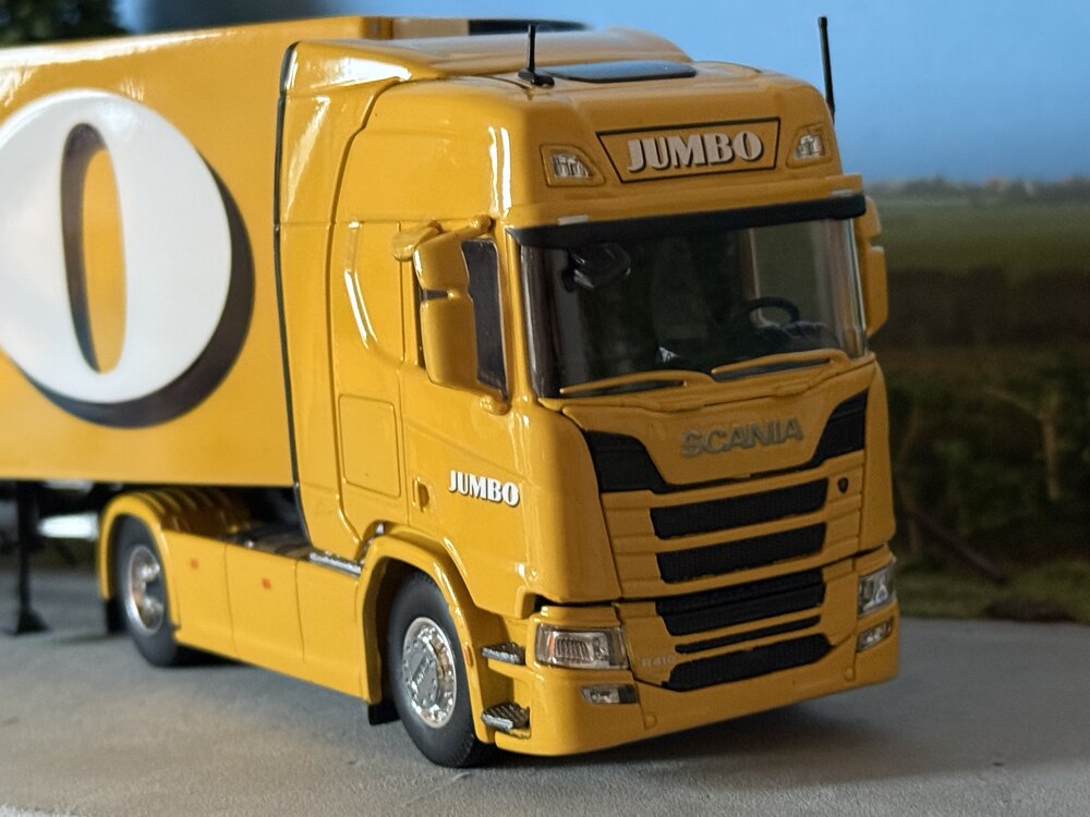 Tekno Tekno Scania Next Gen R-serie Highline with 3-axle Reefer Trailer JUMBO