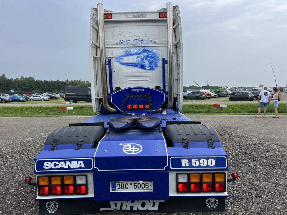 Tekno Tekno Scania NGR Highline 4x2 met 3-assige tautliner HP TRANSPED