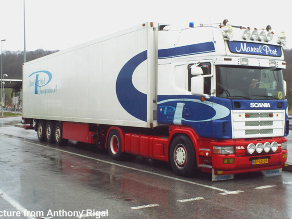 WSI WSI Scania 4-serie Topline 4x2 with 3-axle reefer trailer MARCEL POST