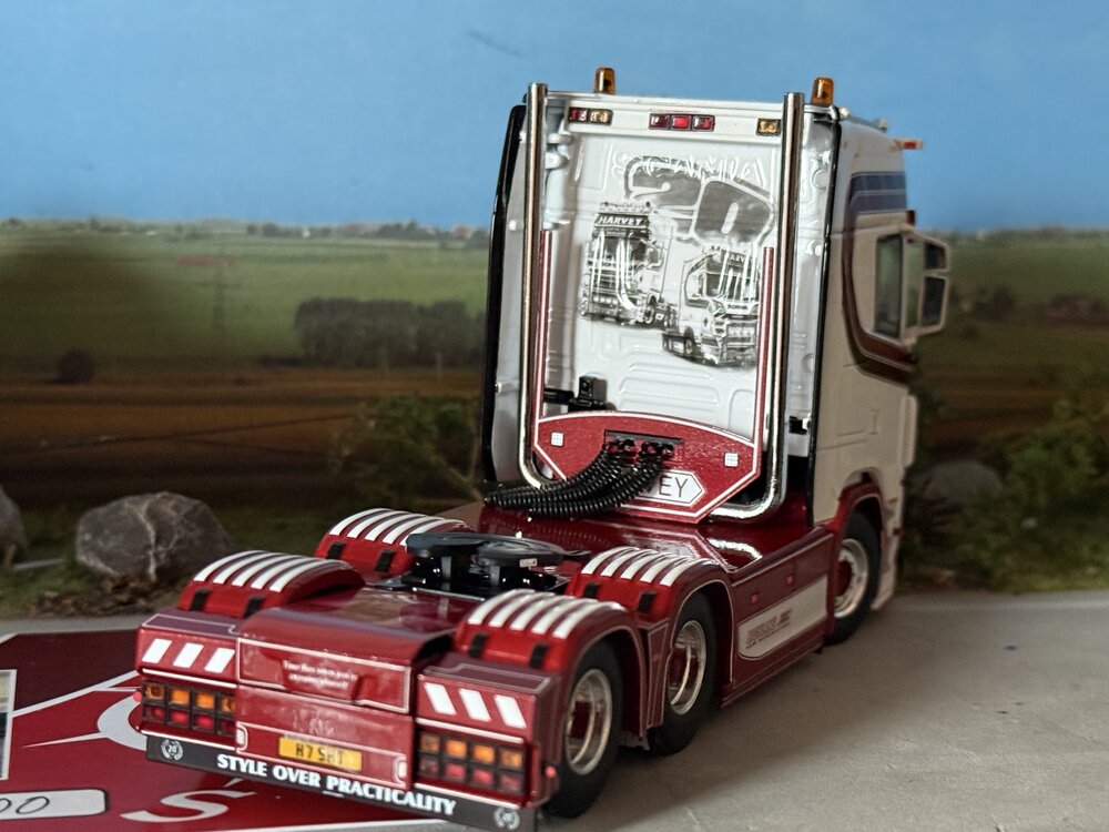 WSI WSI Scania S660 6x2 with 3-axle Ekeri box trailer STUART HARVEY Bristol UK